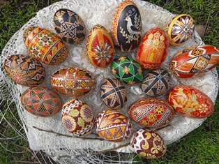 �������